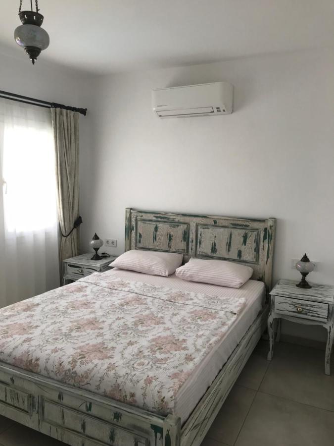 טורגוטריס Bahama Art Hotel מראה חיצוני תמונה