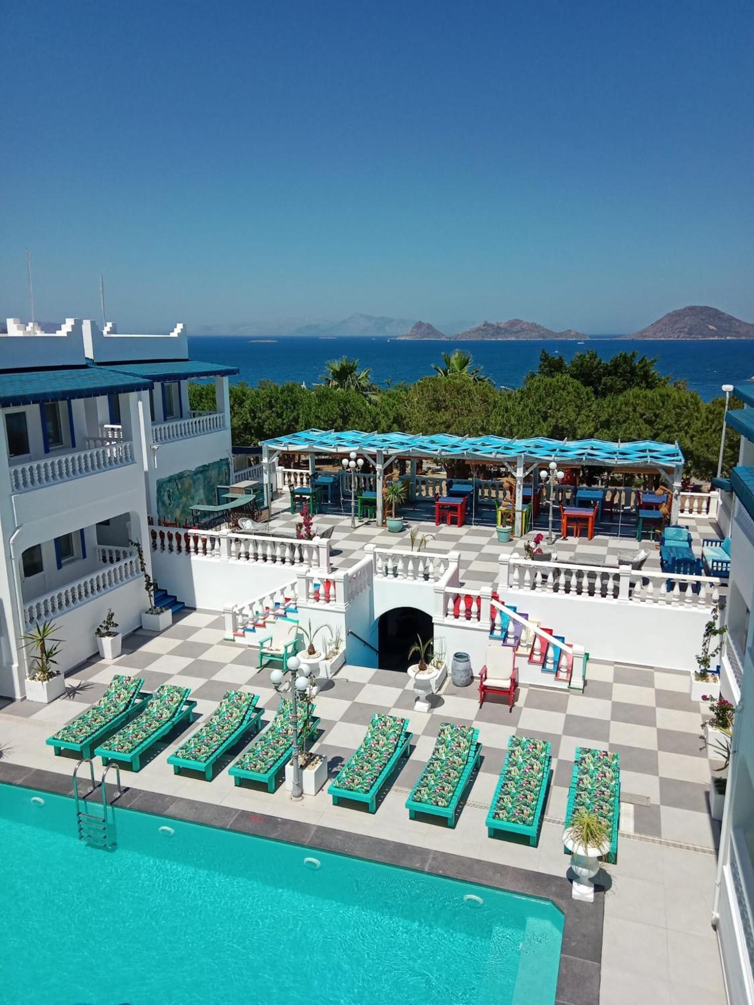טורגוטריס Bahama Art Hotel מראה חיצוני תמונה