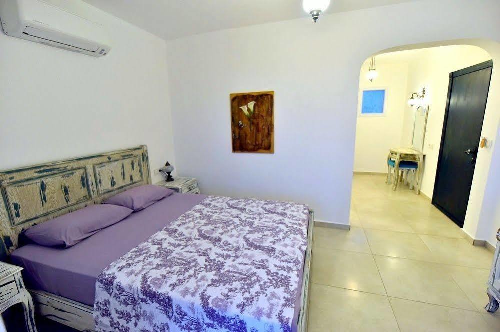 טורגוטריס Bahama Art Hotel מראה חיצוני תמונה